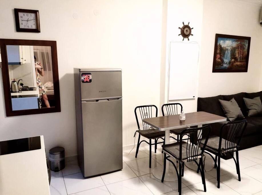 Apartment With 3 Rooms Just 1 Min From The Beach And Free Public Parking Переа Экстерьер фото