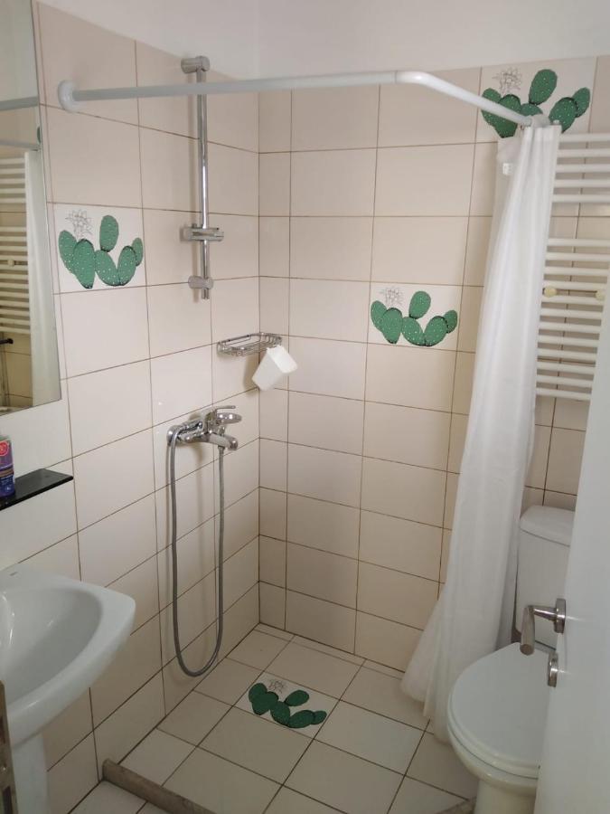 Apartment With 3 Rooms Just 1 Min From The Beach And Free Public Parking Переа Экстерьер фото